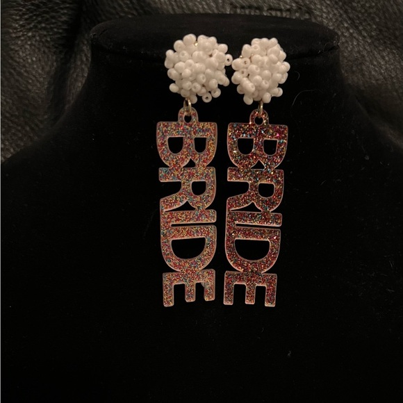 Sparkly and beaded Bride earrings.​ - Picture 2 of 4